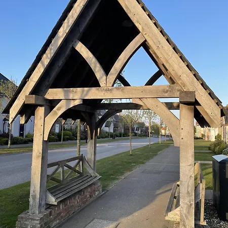 度假居 Merchants Quarters - Berkano - Stunning Apartment - Harbour And Sea Views - Free Roof Top Terrace With Sea And Harbour View And Central Location To Beaches Amenities Restaurants And Harbour *