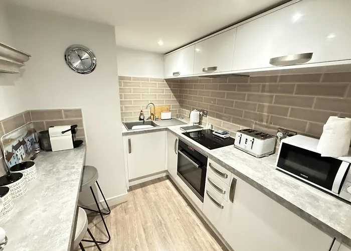 Tatil Evi Merchants Quarters - Berkano - Stunning - Harbour And Sea Views - Free Roof Terrace With Sea And Harbour View And Location To Beaches Amenities Restaurants And Harbour