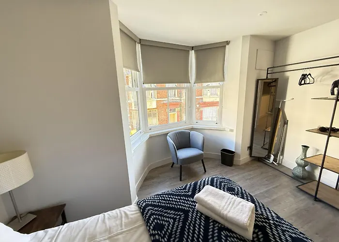 Merchants Quarters - Berkano - Stunning - Harbour And Sea Views - Free Roof Terrace With Sea And Harbour View And Location To Beaches Amenities Restaurants And Harbour Scarborough